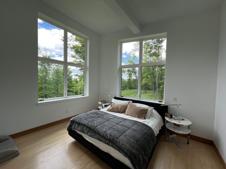 bedroom painted walls